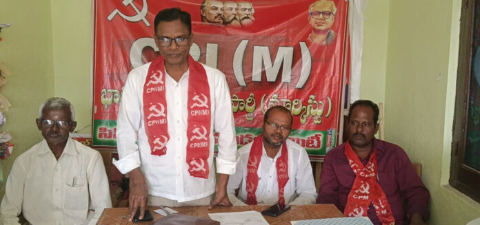 Defeat the leaders who come with money alcohol caste and religion.