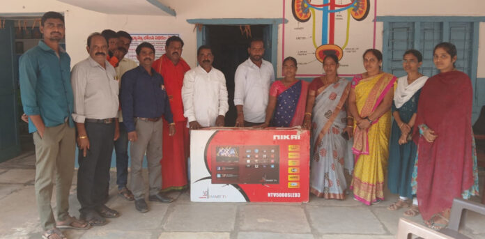 Digital TV donation to school