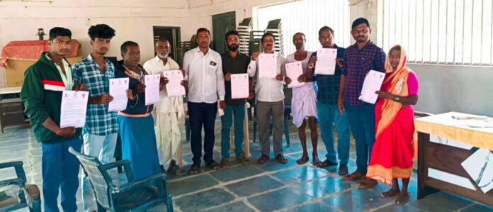 Distribution of bills for the Gruha Jyoti scheme in Mallapur