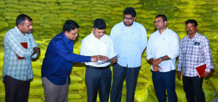 Dont make farmers suffer in urea distribution