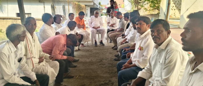 Former MLA visits victims family members