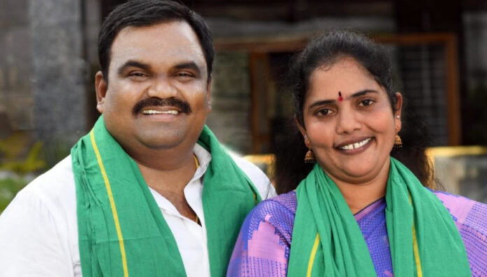 Former ZPTC couple resigns from BRS party