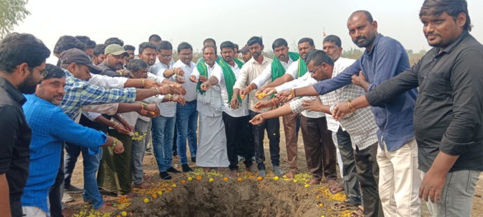 ఆయిల్ ఫామ్ ఫ్యాక్టరీకి శంకుస్థాపన