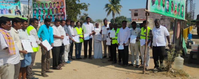 ప్రభుత్వ పథకాలు ప్రజలకు అందించాలి