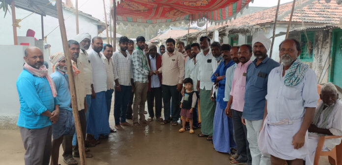 మృతుని కుటుంబానికి చేయూత