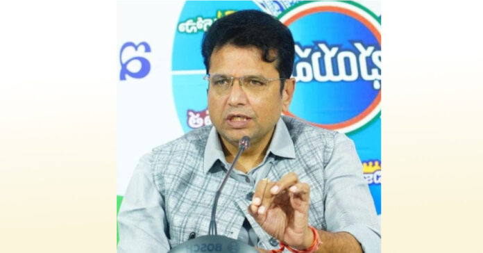 బహిరంగంగా వెళ్తే రహస్యం ఎలా అవుతుంది.?