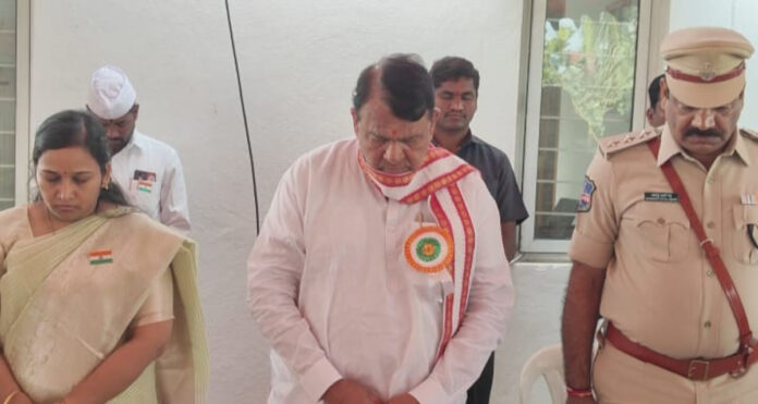 విద్యార్థి మృతి పట్ల దిగ్భ్రాంతి చెందిన ఎమ్మెల్యే