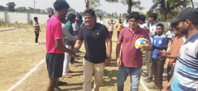 MPDO Sagar Reddy inaugurated the CM Cup competitions