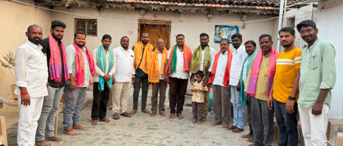 మున్నూరు కాపు నూతన కమిటీ సభ్యులకు సన్మానం