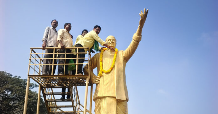 NTRs death anniversary celebrated in Ashwaraopet