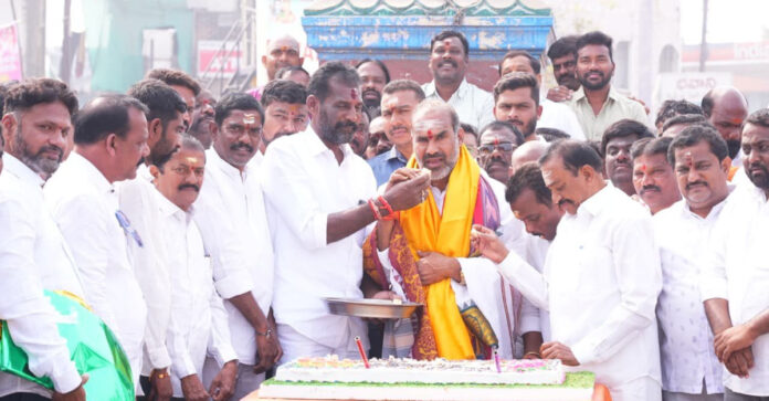 ఆటో యూనియన్ ఆధ్వర్యంలో నూతన సంవత్సర వేడుకలు