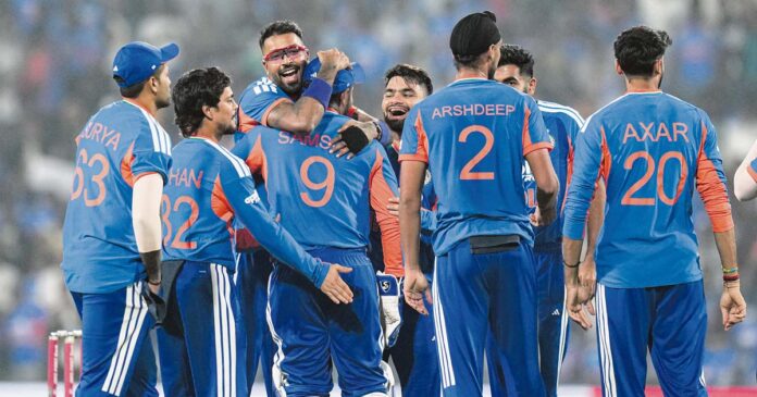 తొలుత అభిషేక్.. చివర్లో రింకు