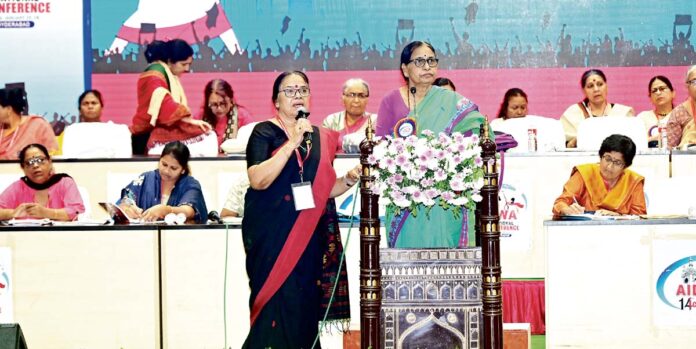 లేబర్ కోడ్లపై ఇక సమరమే