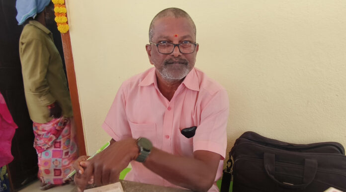 చిల్లర లేవంటూ పింఛన్లలో కోతలు.!