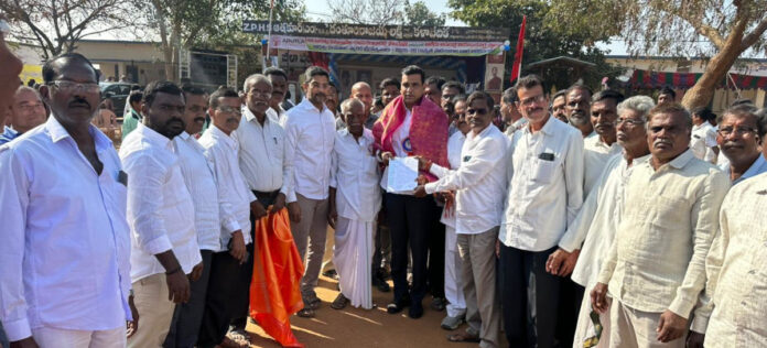 ఎంపీ చామల కుమార్ రెడ్డికి వినతిపత్రం..