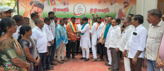 Public representatives who joined the Congress party