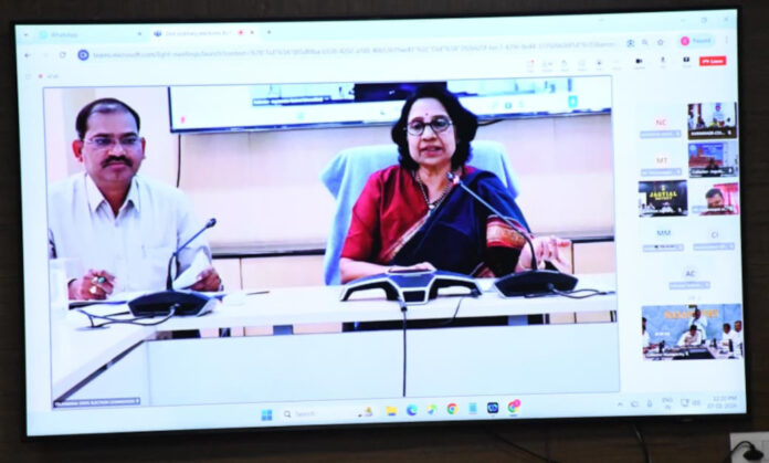 ఓటర్ జాబితా అభ్యంతరాలను గడువులోపు పరిష్కరించండి