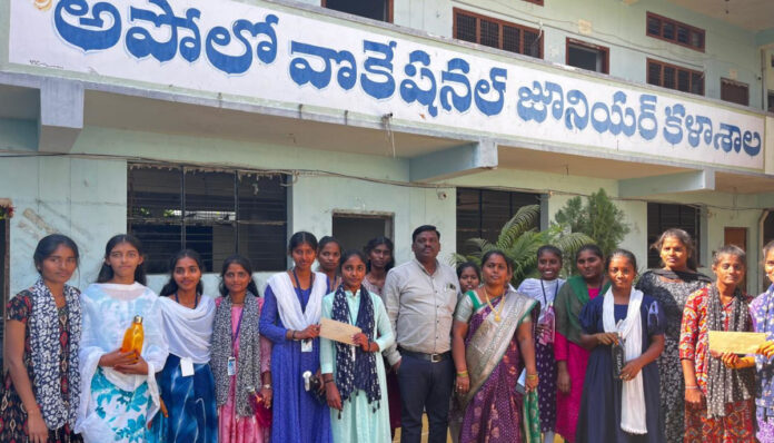 అపోలో వొకేషనల్ లో సంక్రాంతి వేడుకలు