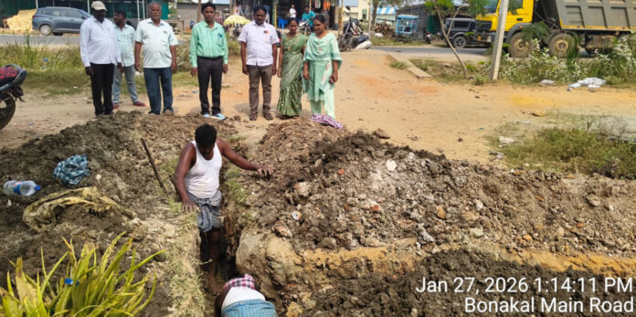 నీటి ఎద్దడికి ముందస్తు చర్యలు చేపట్టిన సర్పంచ్ జ్యోతి