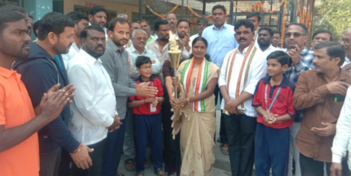 Sarpanch Usha Santosh Mestri inaugurated the CM Cup sports rally