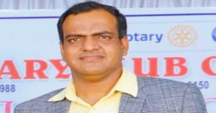 స్వామి వివేకానంద స్పూర్తితో సేవా కార్యక్రమాలు