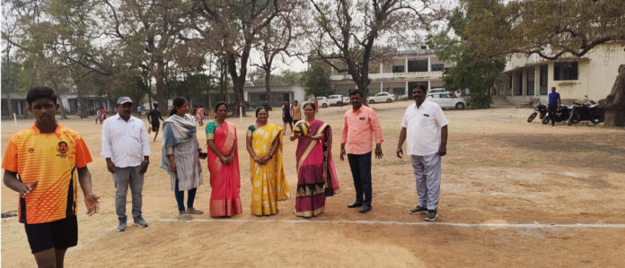 మానసిక, శారీరక వికాసానికి క్రీడలు ఎంతో దోహదం