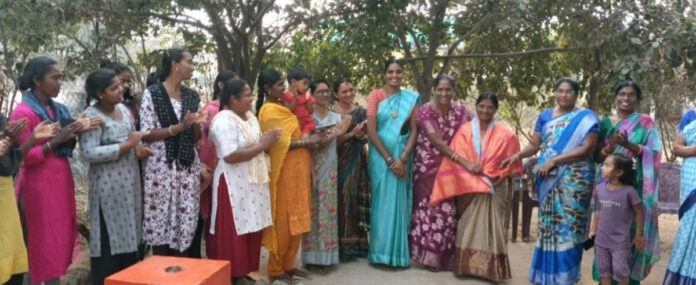 కొయ్యుర్ సర్పంచ్ కొండ రాజమ్మకు శ్రీదేవి సత్కారం