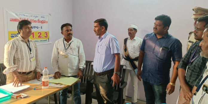 నామినేషన్ల ప్రక్రియ సజావుగా సాగాలి