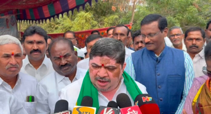 There is no shortage of fertilizers anywhere!