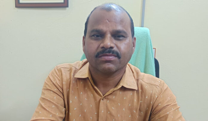 Training classes for new Sarpanchs of Alur Mandal: MPDO