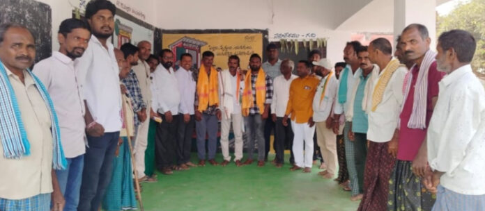 మల్లారం సర్పంచ్ రాజయ్య యాదవ్ కు సన్మానం.!