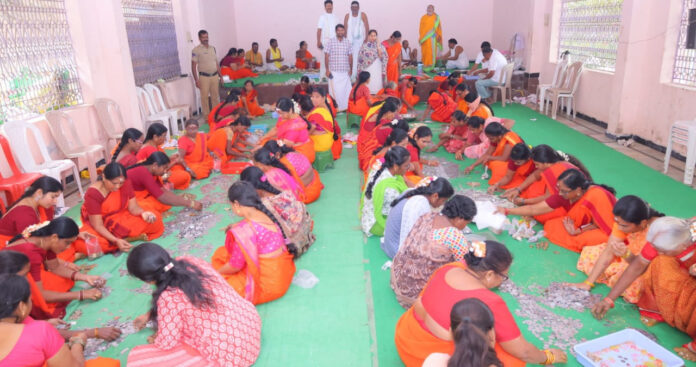 US currency in Sri Someshwaras hundi calculation