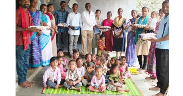 అంగన్వాడి సెంటర్లను పరిశీలించిన సర్పంచ్- నాంపెల్లి వీరేశం.