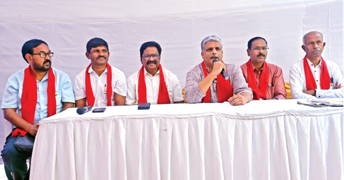 కార్పొరేట్ల కోసమే విద్యుత్ సవరణ చట్టం