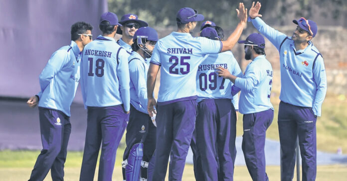 Karnataka and Saurashtra qualify for the semi-finals.