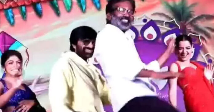 దర్శకుడితో కలిసి రవితేజ తీన్మార్ స్టెప్పులు..