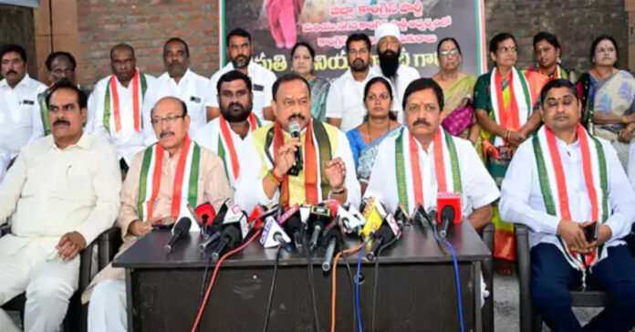 We will fly the Congress flag in the municipal elections as well: TPCC chief