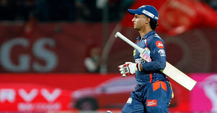 కివీస్ తో సిరీస్కు సుందర్ దూరం… యువ ఆటగాడికి పిలుపు