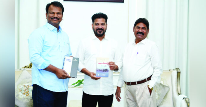 The issues related to house plots, health cards, and accreditations must be resolved.