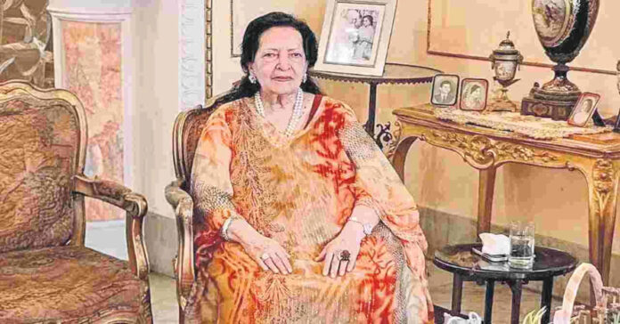 ప్రముఖ రచయిత్రి రాజకుమారి ఇందిరాదేవి కన్నుమూత