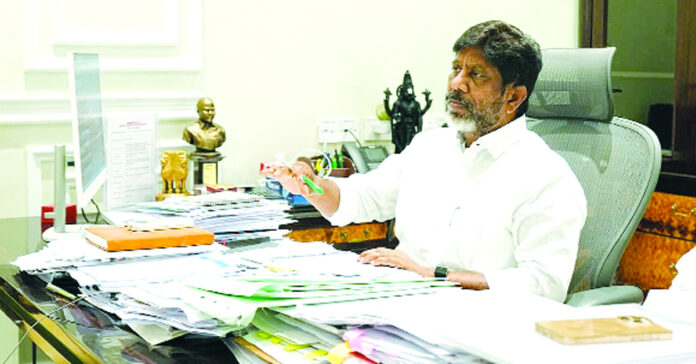 ఇంటిగ్రేటెడ్ రెసిడెన్షియల్ స్కూల్స్ ప్రభుత్వ డ్రీమ్ ప్రాజెక్ట్