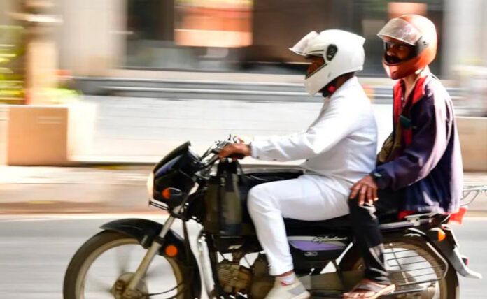 కర్నాటకలో బైక్ ట్యాక్సీలపై నిషేధం ఎత్తివేత