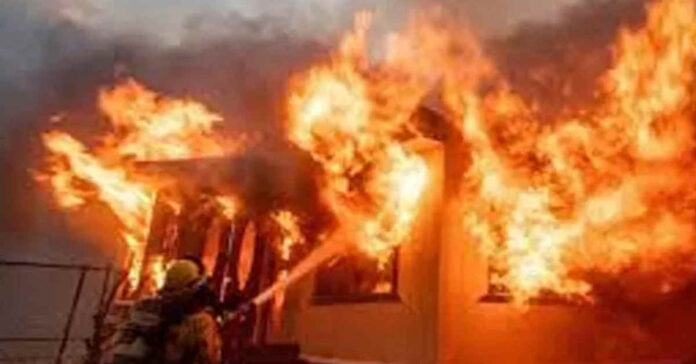 బాలికల వసతి గృహంలో అగ్ని ప్రమాదం..20 మంది విద్యార్థులు..!