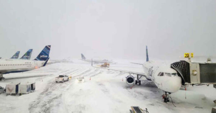 Snowstorm in America... Thousands of flights canceled