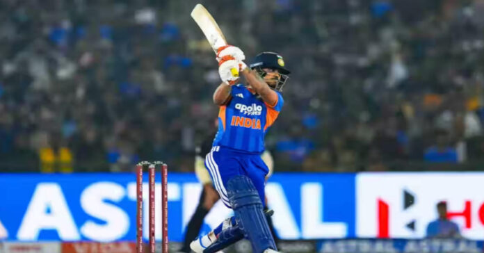 శతకంతో మెరిసిన ఇషాన్