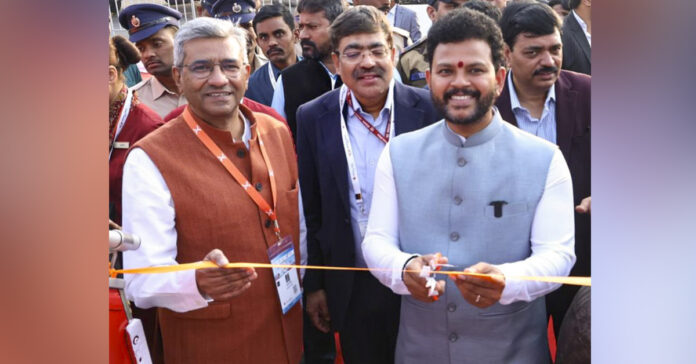 భారత్ గ్లోబల్ ఏవియేషన్ హబ్గా మారాలి