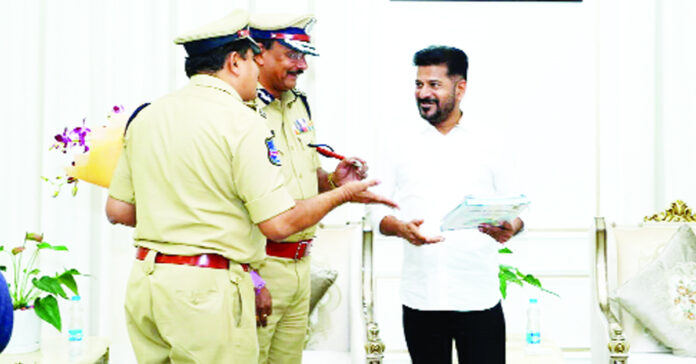 సీఎంకు డీజీపీ నూతన సంవత్సర శుభాకాంక్షలు