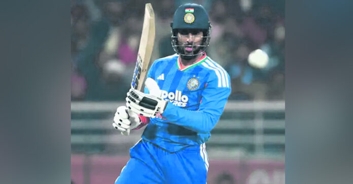 హైదరాబాద్ గెలిచిందోచ్!