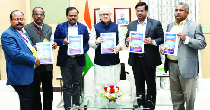 గవర్నర్కు తెలంగాణ ఉన్నత విద్యా మండలి నివేదిక