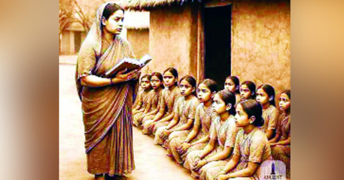 అక్షర దీపం సావిత్రిబాయి పూలే